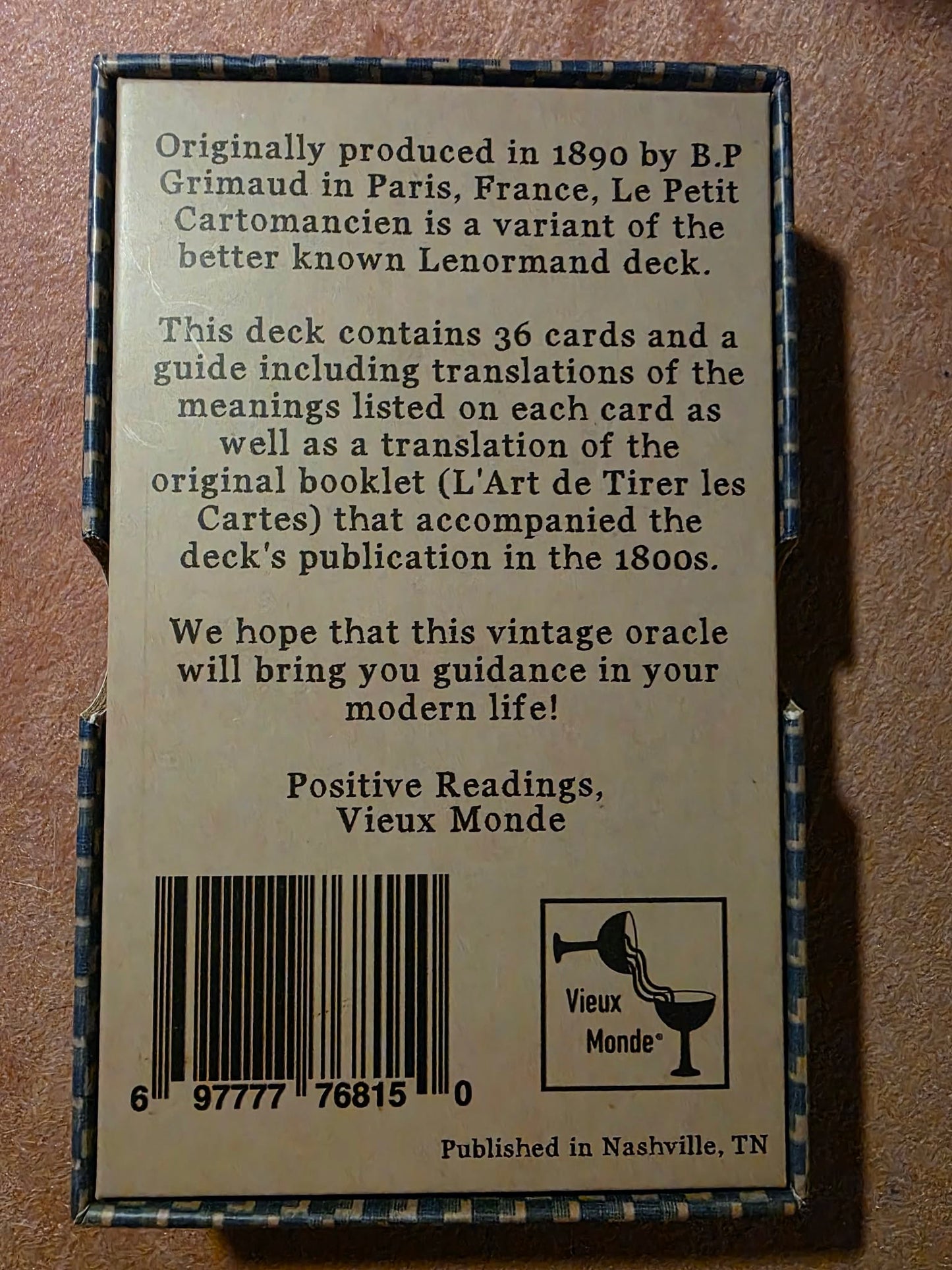 Le Petit Cartomancien — endos du coffret avec description en anglais