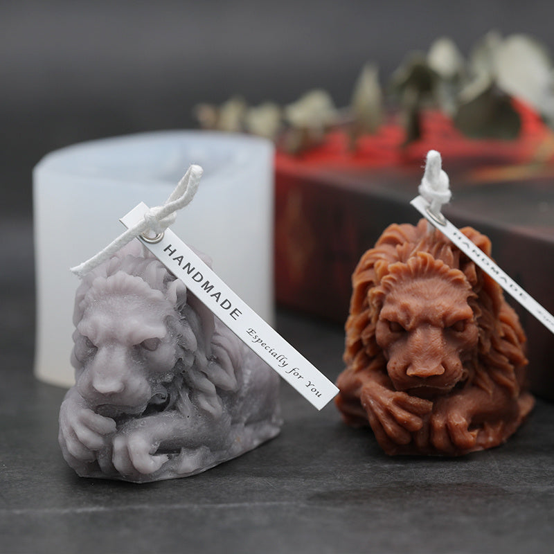 Chandelle artisanale lion parfumée bougie décorative créative cadeau cire soja naturelle écologique ambiance zen relaxation maison décoration unique artisanat cadeau original anniversaire fête bien-être aromathérapie design animal
