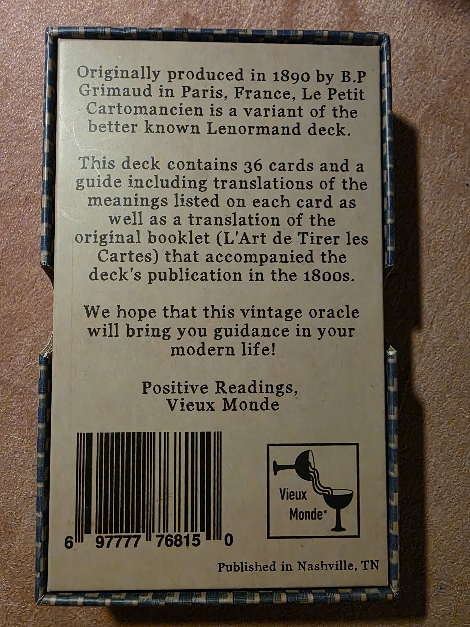 Le Petit Cartomancien — endos du coffret avec description en anglais